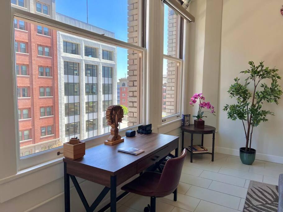 Apartment Iconic Heart Of Dtla Loft With Rooftop Pool Jacuzzi Gym *